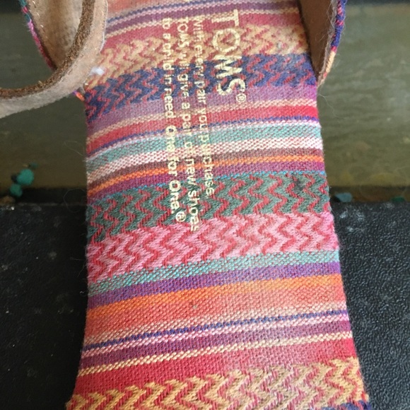 Ladies toms 8m - Picture 3 of 4